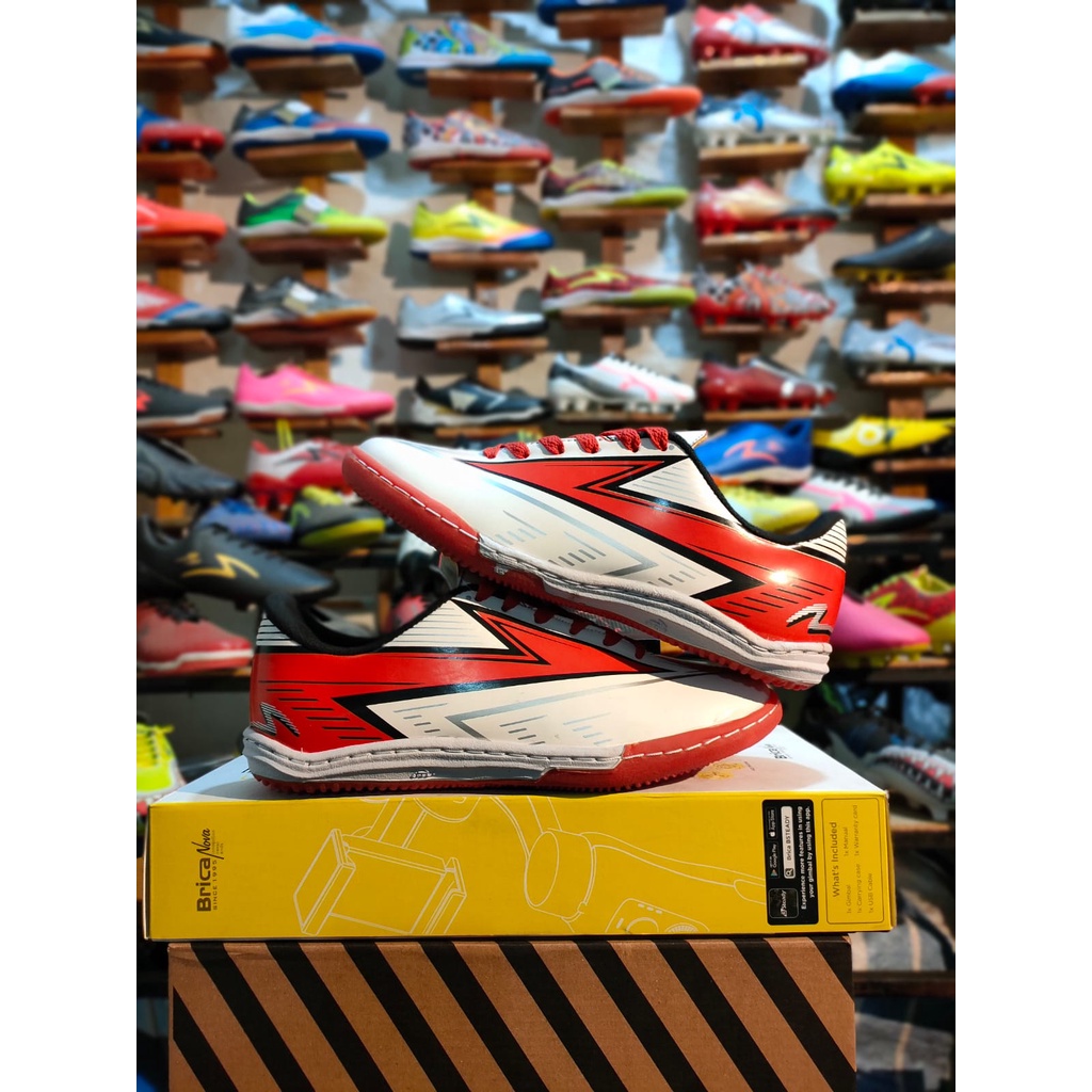 Jual sepatu futsal specs terbaru SEPATU FUTSAL PRIA GRADE ORI ( COD