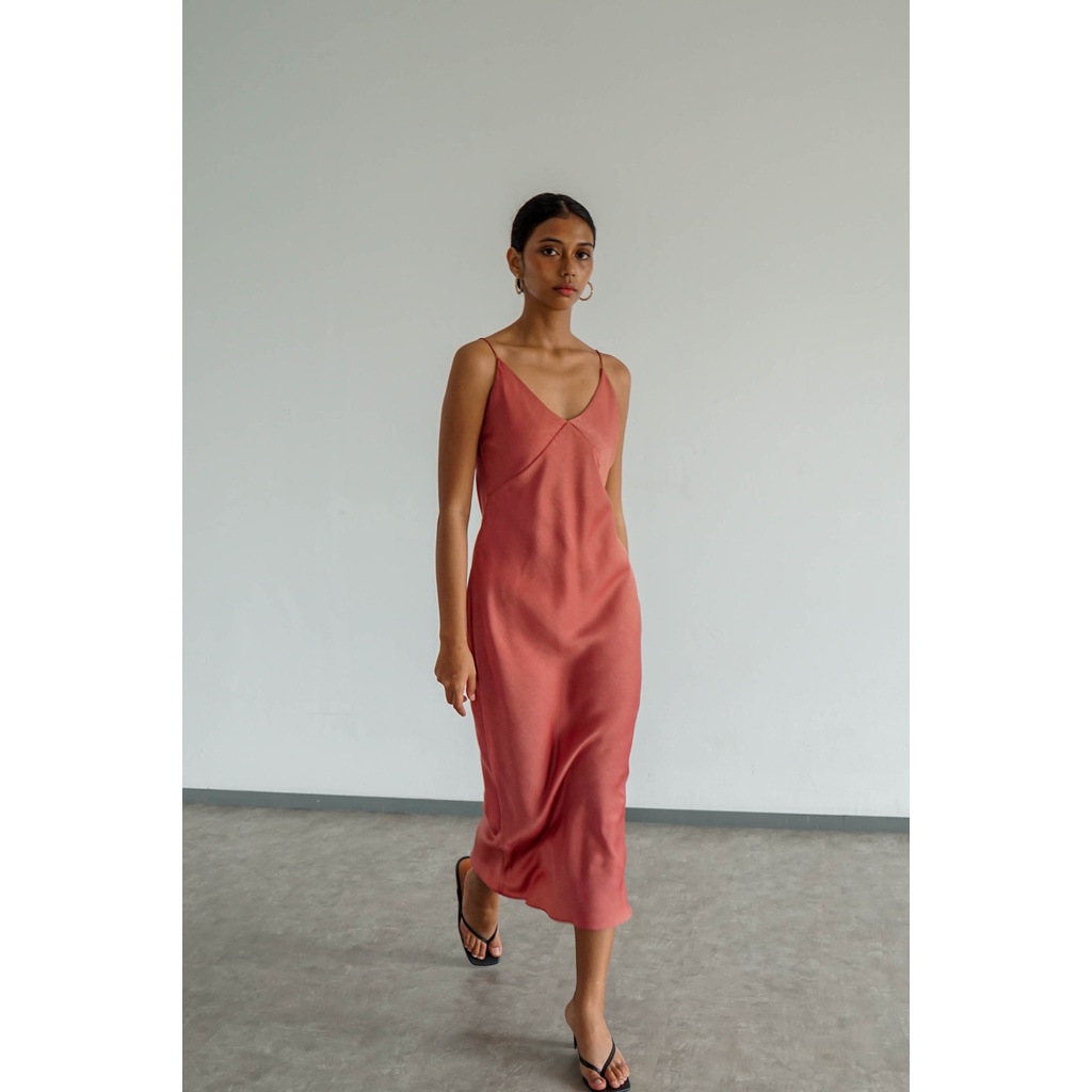 Jual PAFON Slip Dress - Rose | Shopee Indonesia