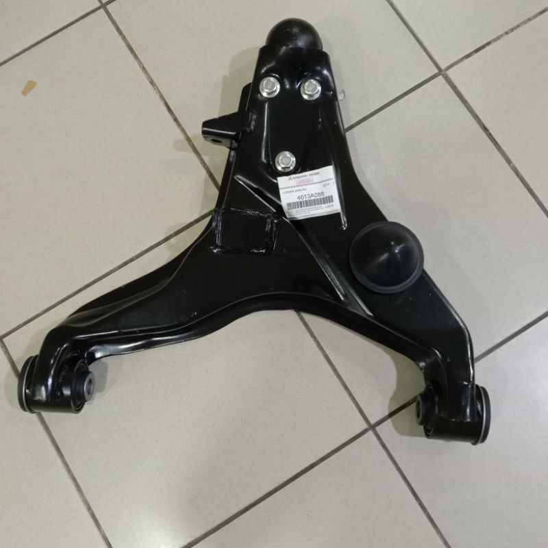 Jual Lower Arm Sayap Bawah Kanan Rh Mitsubishi Triton Pajero Sport Shopee Indonesia