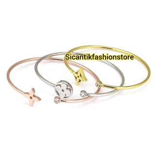 Jual Gelang Louis Vuitton Oktober 2023 Harga Termurah - Cicil 0% 3x di  Tokopedia