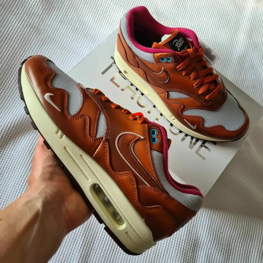 Air max 22090 sales