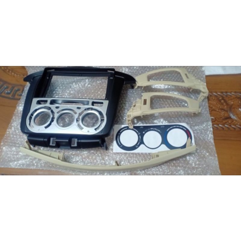 Jual frame headunit android innova 2005-2010 Tipe G dan E 9 inch ...