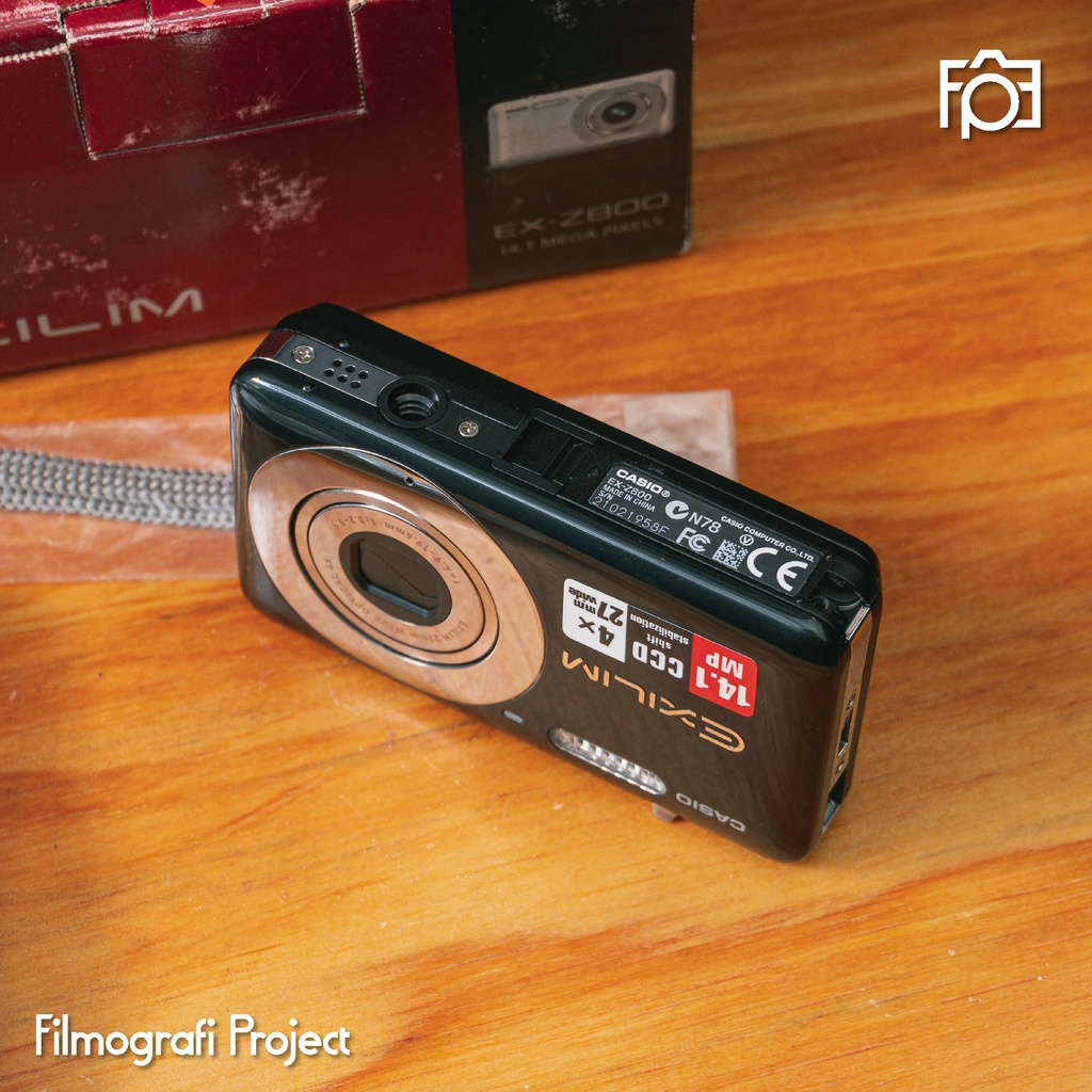 Jual Casio Exilim EX-Z800 (New Old Stock) - Kamera Digital Jual Casio Exilim EX-Z800 (New Old Stock) - Kamera Digital
