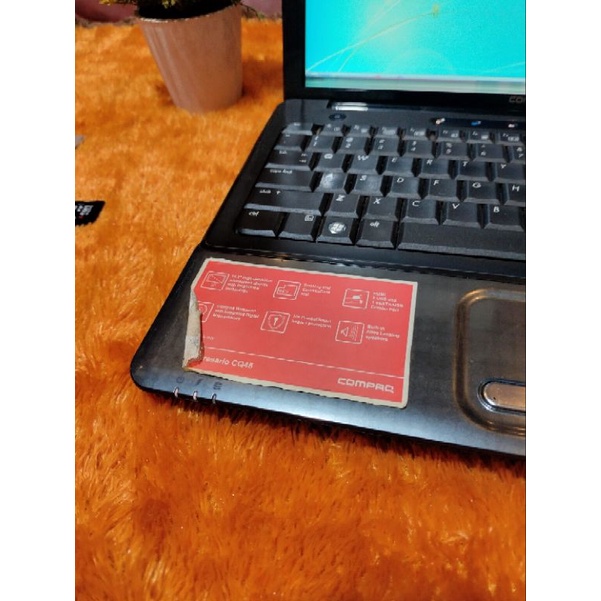 Jual Laptop compac CQ45 ram 2gb normal minus layar garis bagian bawah ...