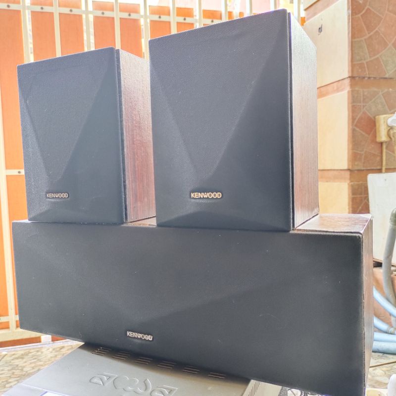 speaker pasif klasik berkelas Kenwood Japan CRS 156 satu set speaker  quality audio suara bersih