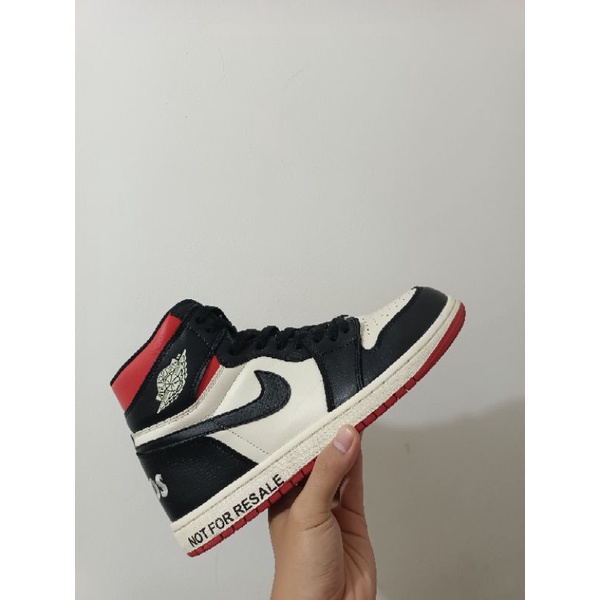 aj1 no photo