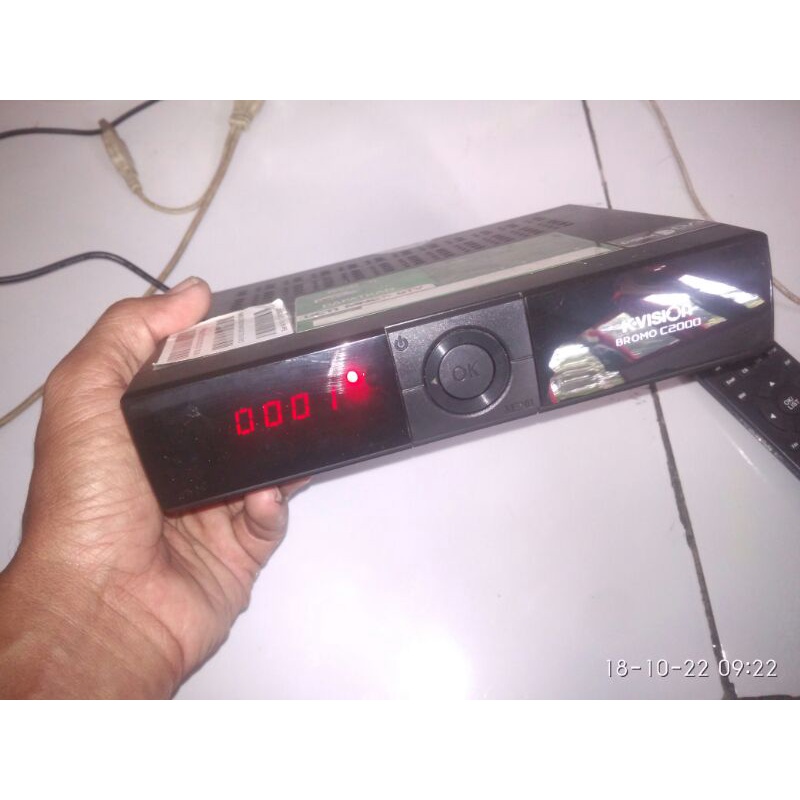 Jual RECEIVER PARABOLA C/KU BAND K VISION BROMO C2000 BEKAS Shopee