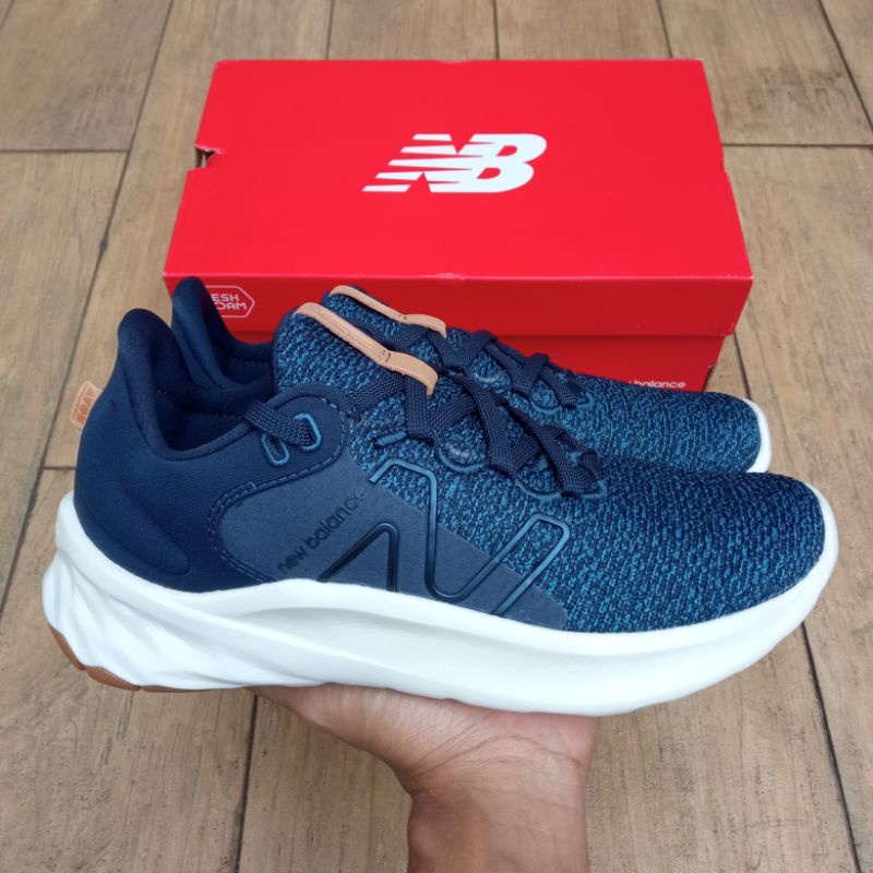 Jual New Balance NB Fresh Foam Roav V2 Original MROAVLN2 Navy Sepatu ...