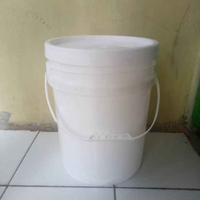 Jual Ember Plastik Tong Plastikember Pailember Putih Bekas 25kg Tebal Shopee Indonesia 8893