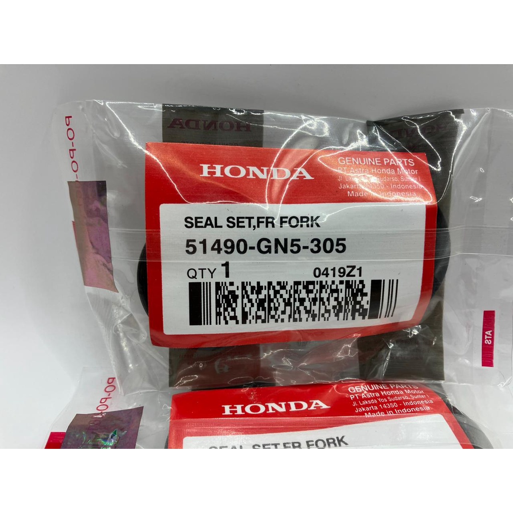 Jual SEAL SHOCK+SEAL DEBU GN5 SUPRA X,BEAT FI,VARIO 125,VARIO 150 ORI