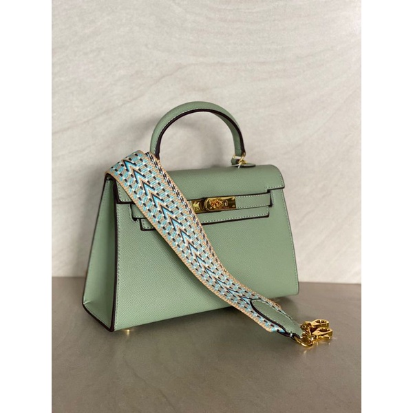 Jual (SERI TF) TAS SELEMPANG HK AM*ZON EPSOM BABY FREE BOX Shopee