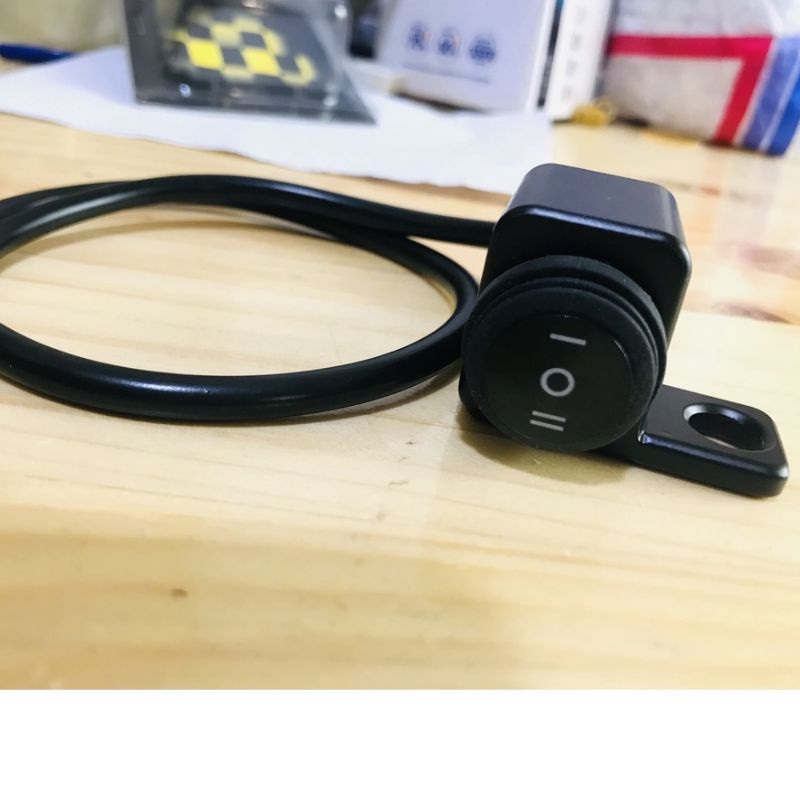 Jual SAKLAR TOMBOL ON OFF ON LAMPU TEMBAK ALUMUNIUM SAKLAR ON OF LAMPU ...