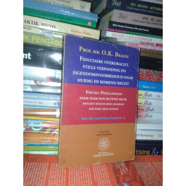 Jual Original Buku Fidusia Pegadaian Diam Diam Dan Retensi Milik