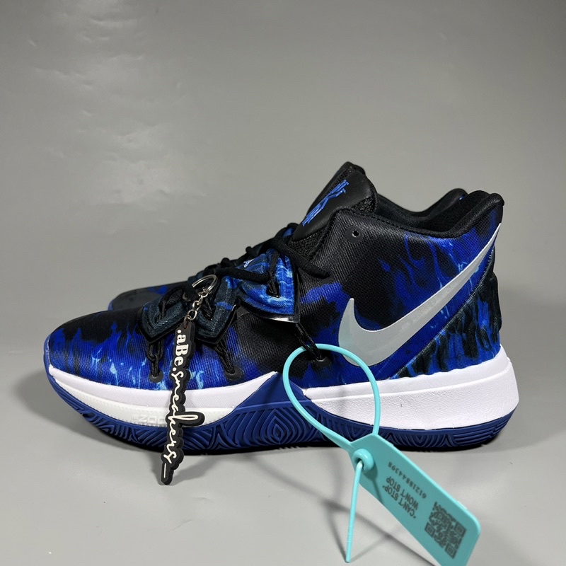 Blue devils cheap kyrie 5