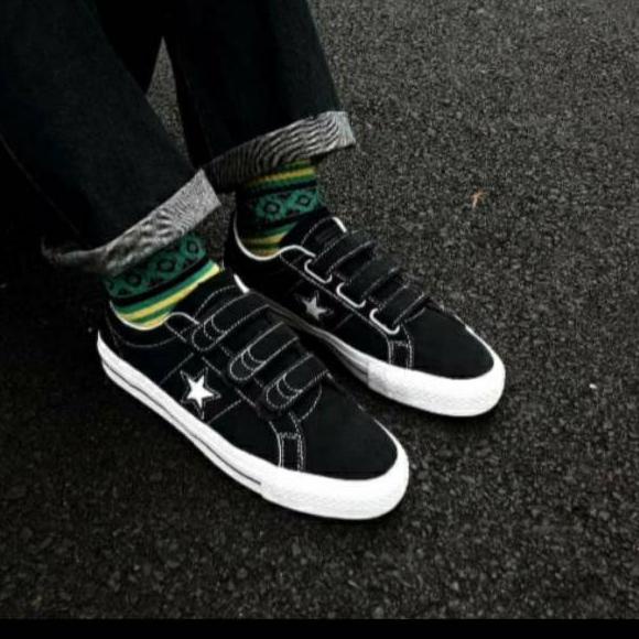 Converse one star pro 3v white clearance