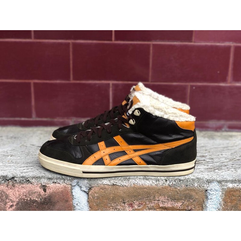 aaron onitsuka tiger