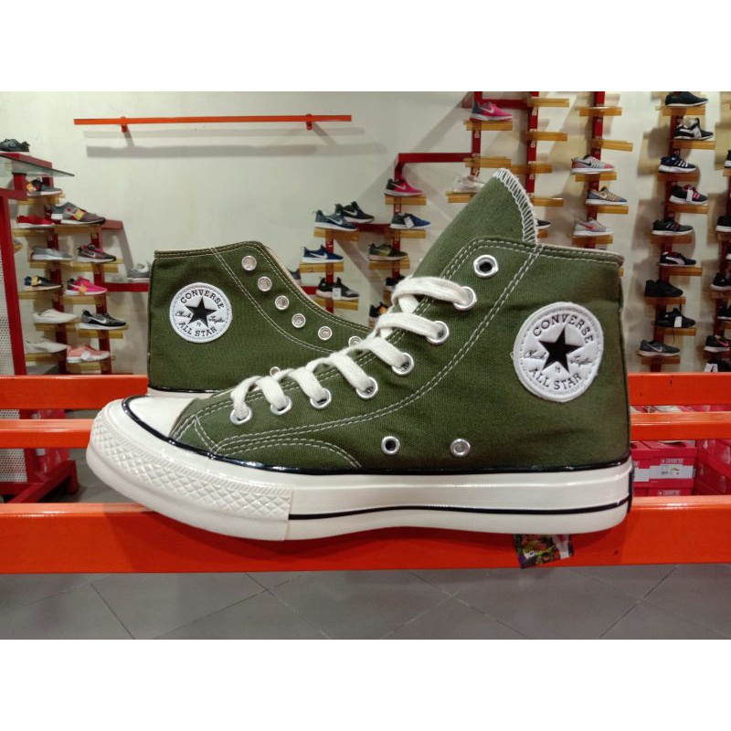 Sepatu converse clearance army