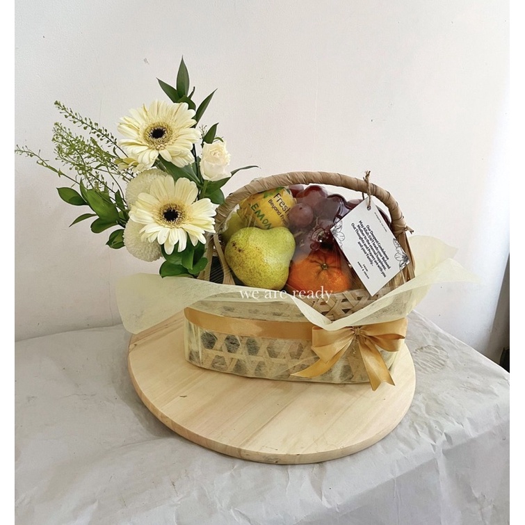 Jual Parcel Hampers Buah Bunga Premium - Keranjang Bambu | Shopee Indonesia