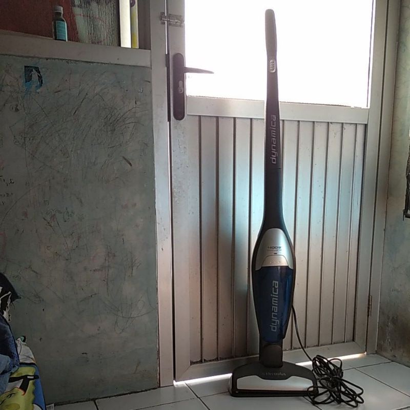 Jual Vacuum cleaner electrolux dynamica 400w Second Shopee Indonesia