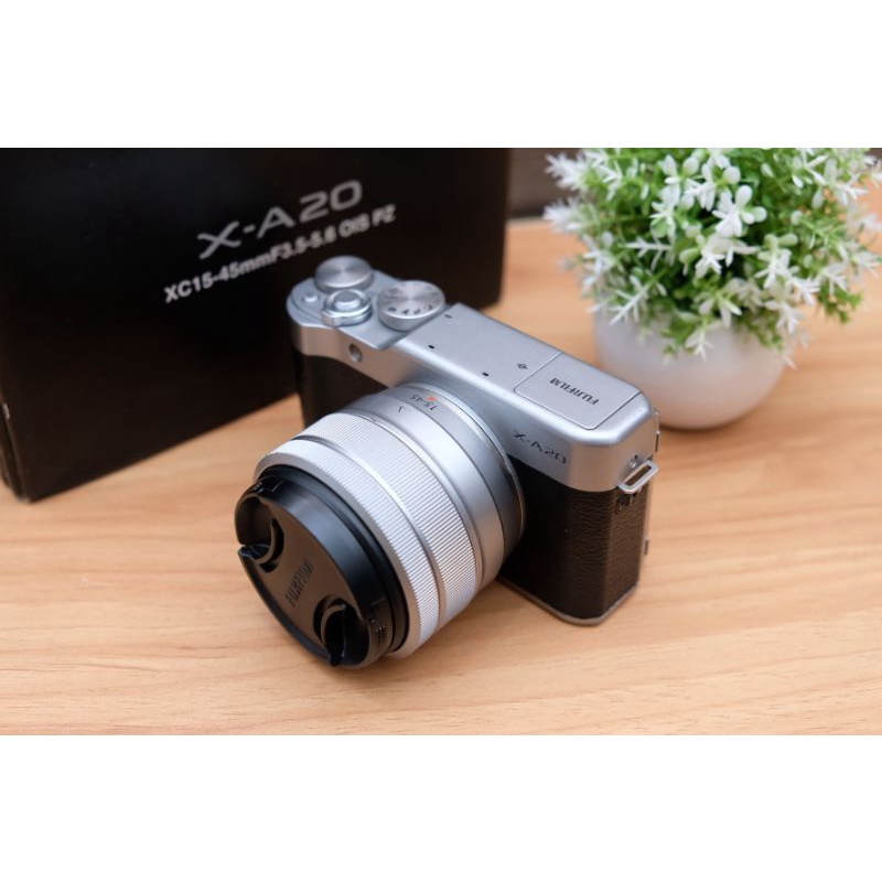 Jual KAMERA FUJIFILM XA 20 / XA20 SIAP PAKAI GARANSI FUNGSI 100