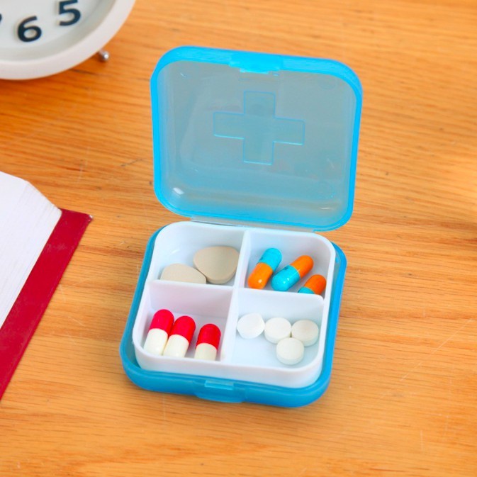 Jual tempat kotak penyimpanan obat pil Sekat 4 mini travel medicine box