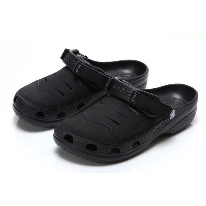 SEPATU SANDAL PRIA SANDAL CROCS CROCS YUKON SUEDE MAN HITAM PROMO
