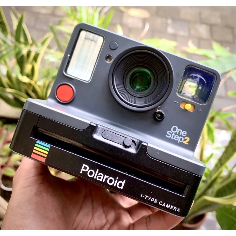 harga kamera polaroid onestep 2