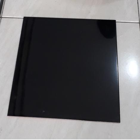 Jual Keramik Lantai Hitam Polos 40X40 4693 BLACK PAIN ARWANA Glossy Marble Shopee Indonesia