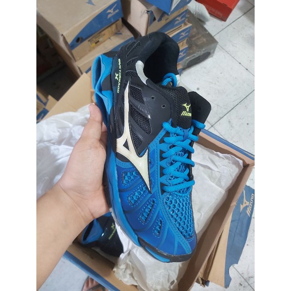 Sepatu mizuno outlet tornado 10