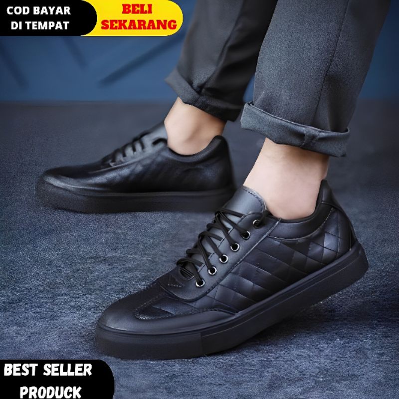 Sepatu Pria Casual Kerja Kantor Formal Slip On Cowok Kasual LV Black S