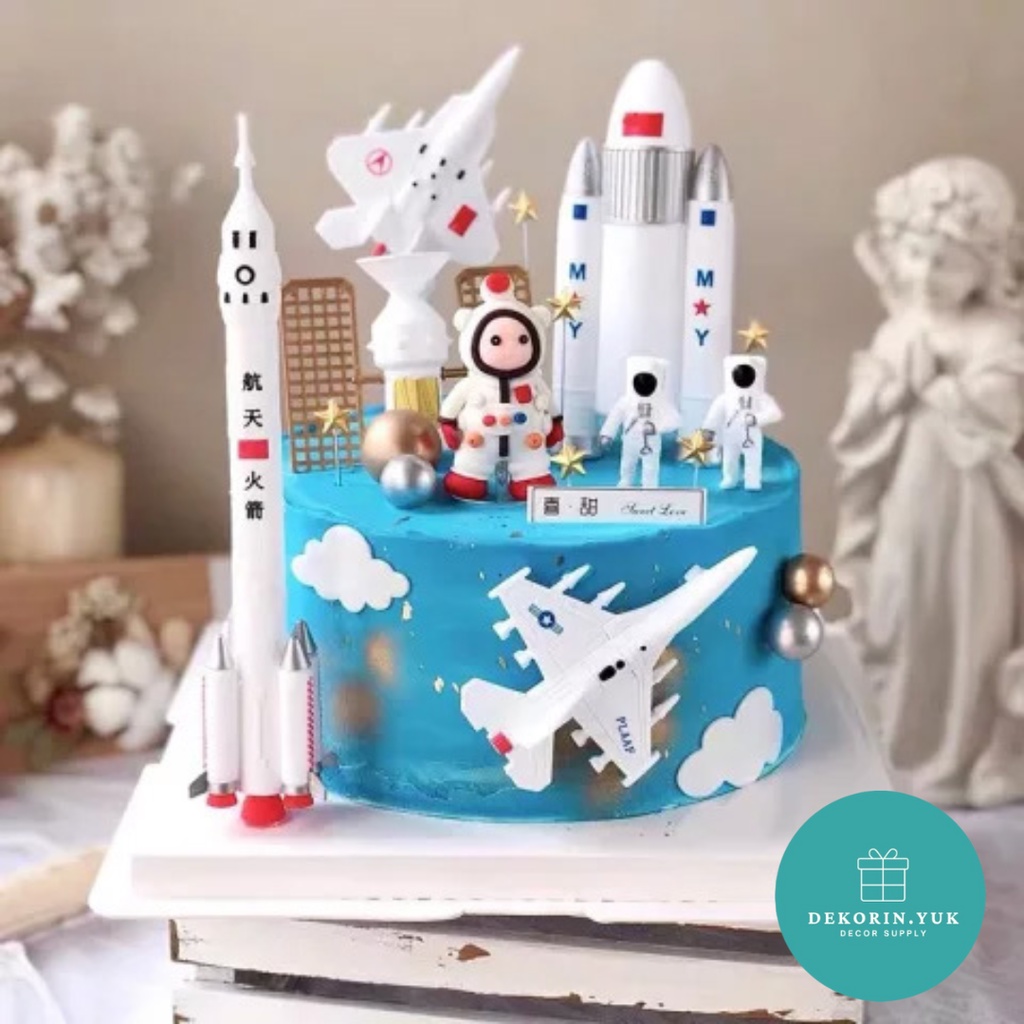 Jual CAKE TOPPER BENTUK ROKET PESAWAT LUAR ANGKASA ASTRONOT / Hiasan
