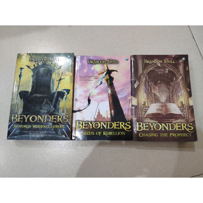 Jual Novel Beyonders 3 Buku Brandon Mull A World Without Heroes Seeds ...