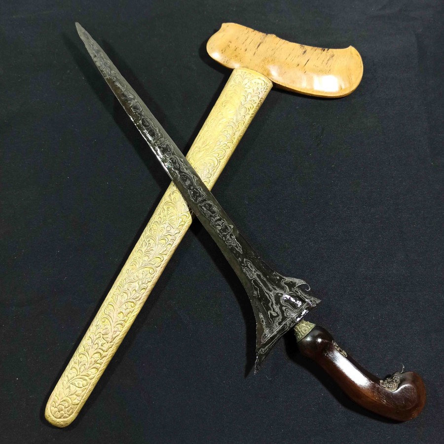 Jual Keris Lurus Tumenggung Pusaka Pamor Jung Isi Donya Tangguh Mataram