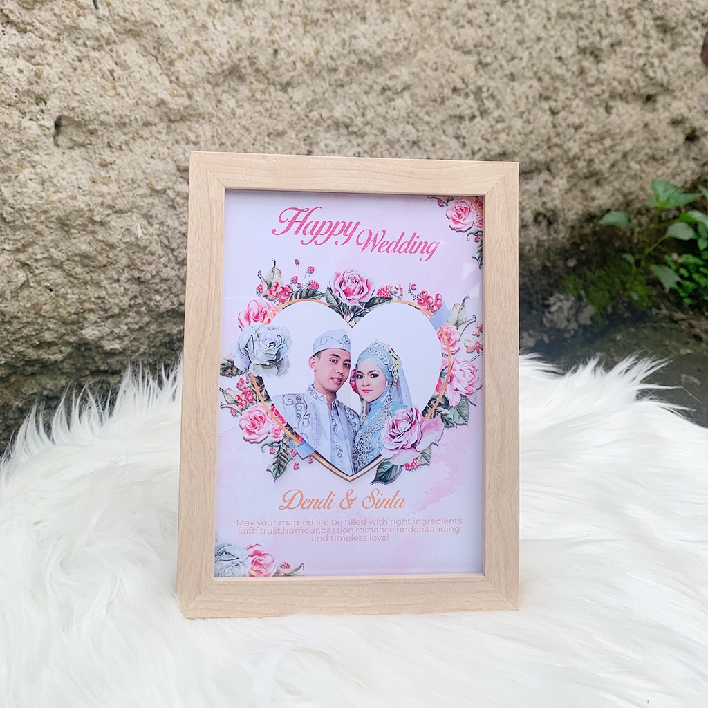 Jual (CUSTOM) Frame Kayu Foto Aesthetic Kado Ulang Tahun Hadiah Wisuda ...