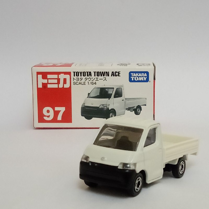 Tomica toyota 2025 town ace