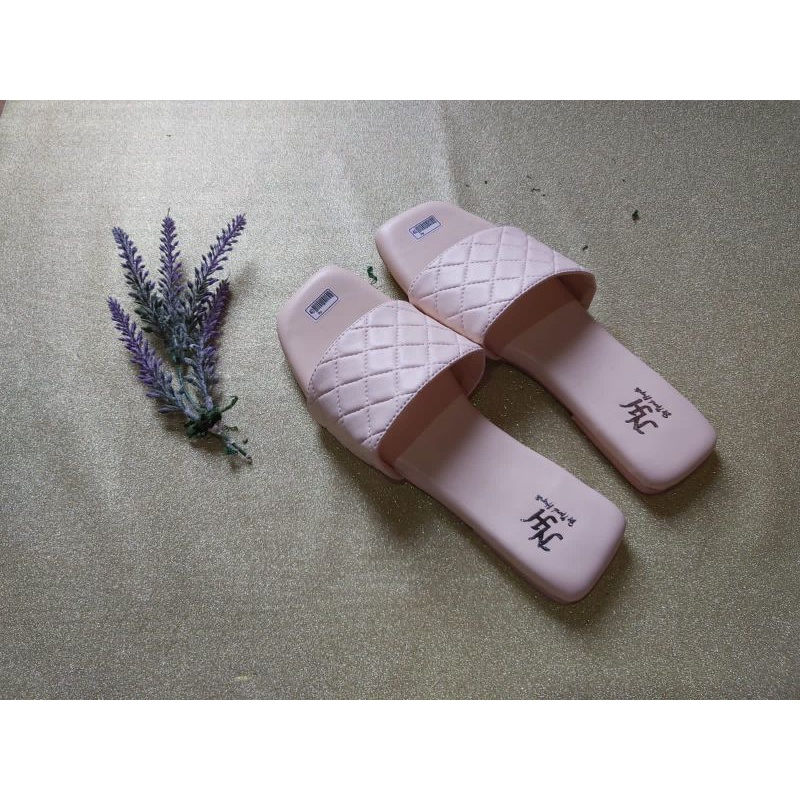 Jual ADEL'S SENDAL FLAT WANITA MURAH | Shopee Indonesia
