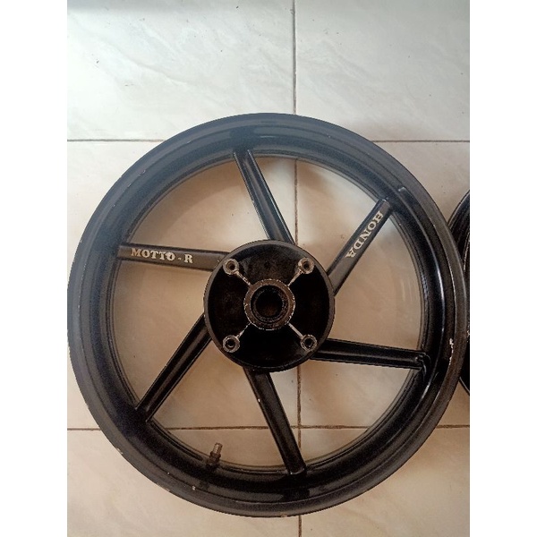 Jual velg / pelek motto r untuk ninja rr ( SOLD) | Shopee Indonesia