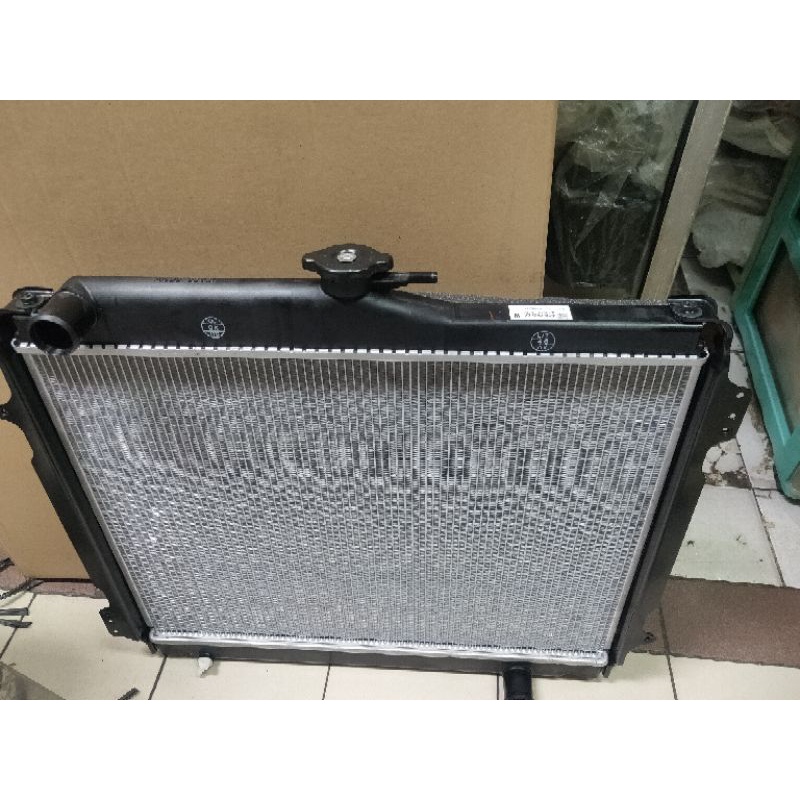 Jual radiator original Isuzu panther kapsul LM LV LS touring | Shopee ...