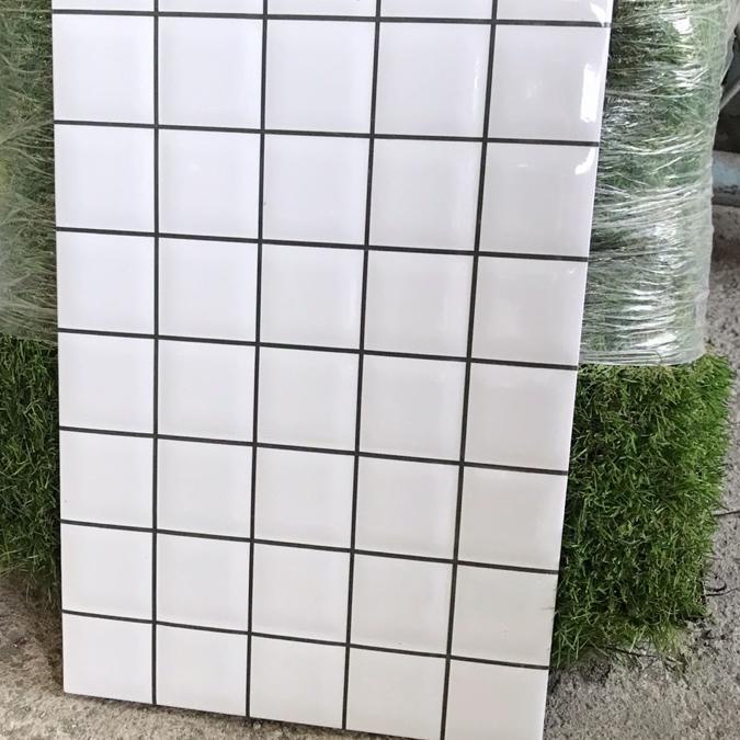 Jual Terlaris!! keramik dinding 25x40 motif kotak (glossy)/ keramik