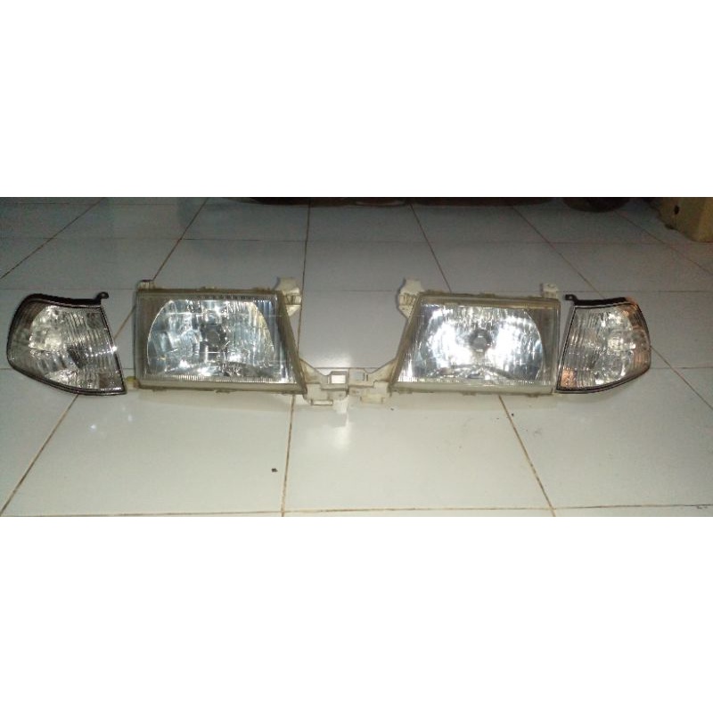 Jual Lampu Depan Kijang Kapsul Lgx Tahun Kanan Dan Kiri Dengan Lampu Sen Shopee Indonesia