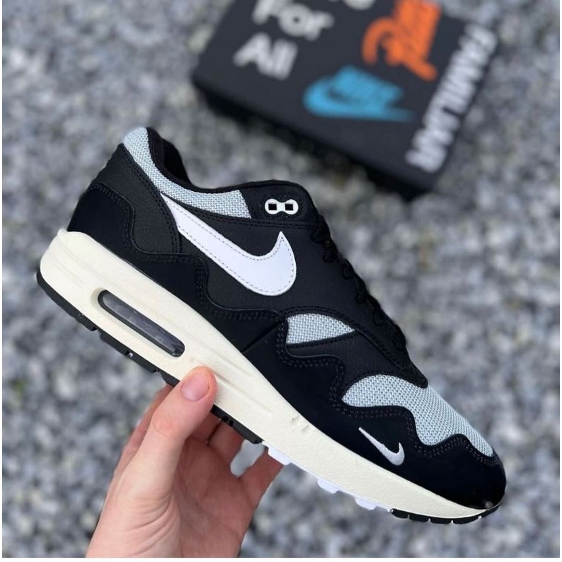 Nike air max 2025 one hitam putih