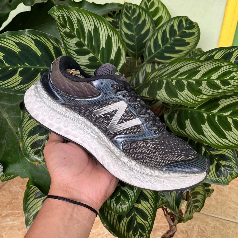 Jual Sepatu New Balance 1080v7 Fresh Foam Black M1080BW7 Size 40.5 Shopee Indonesia