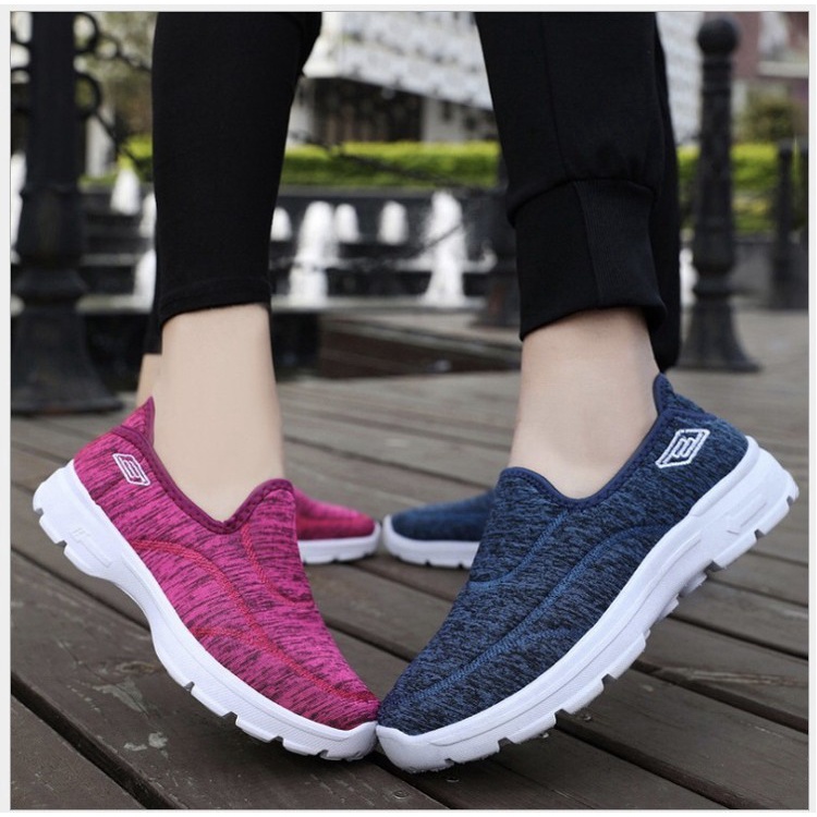 Jual Sepatu Skechers Wanita Sepatu Slip On Model Skechers Go Walk Arch ...