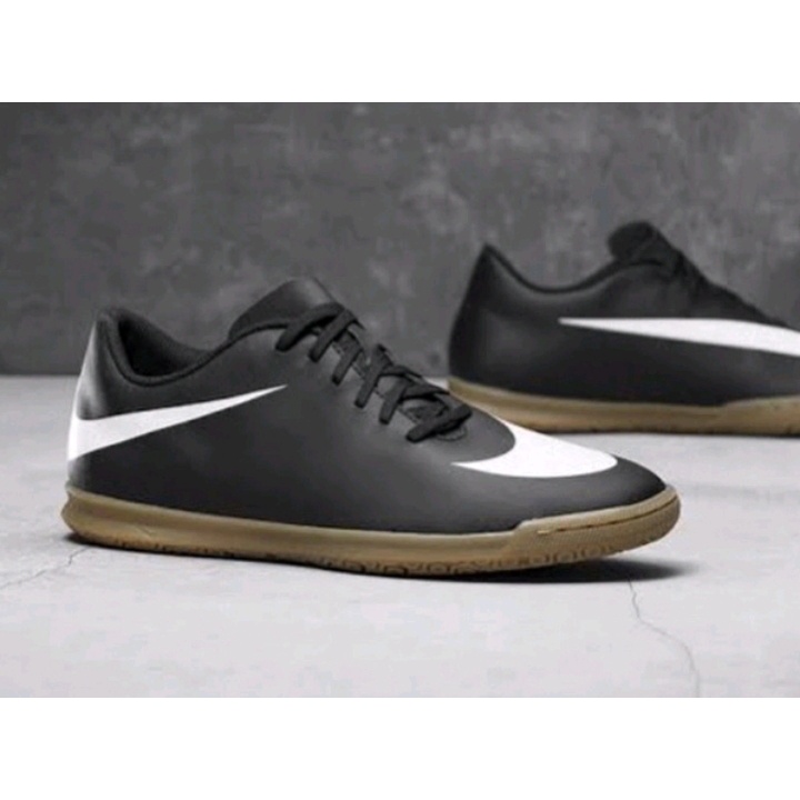 NIKE BRAVATA ii IC