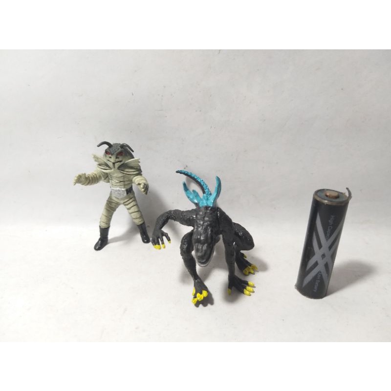 Jual Kaiju Monster Cockroach Kecoa Zanjioh Salamander Godzilla Kamen ...