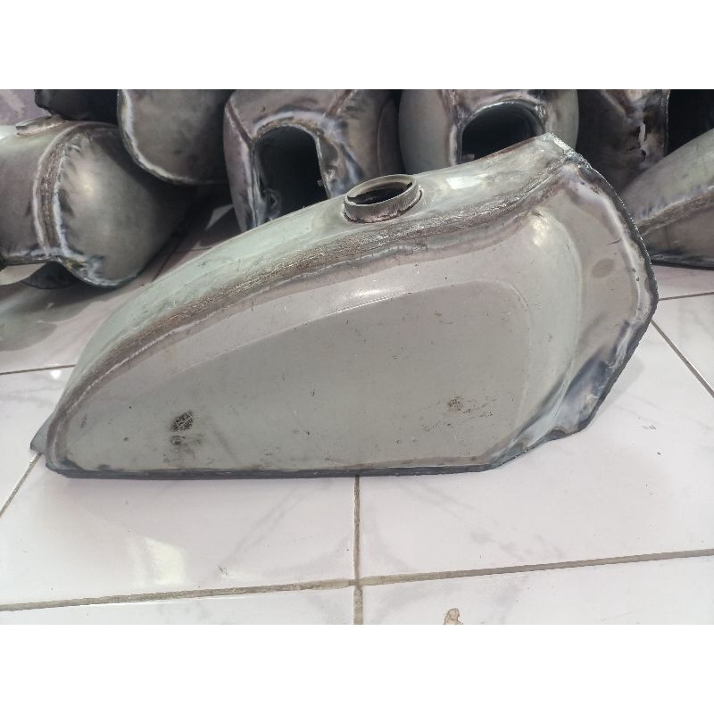 Jual Tangki Tengki Motor Ts Tengki Bensin Elsiniore Tangki Trail Custom Japstyle Shopee