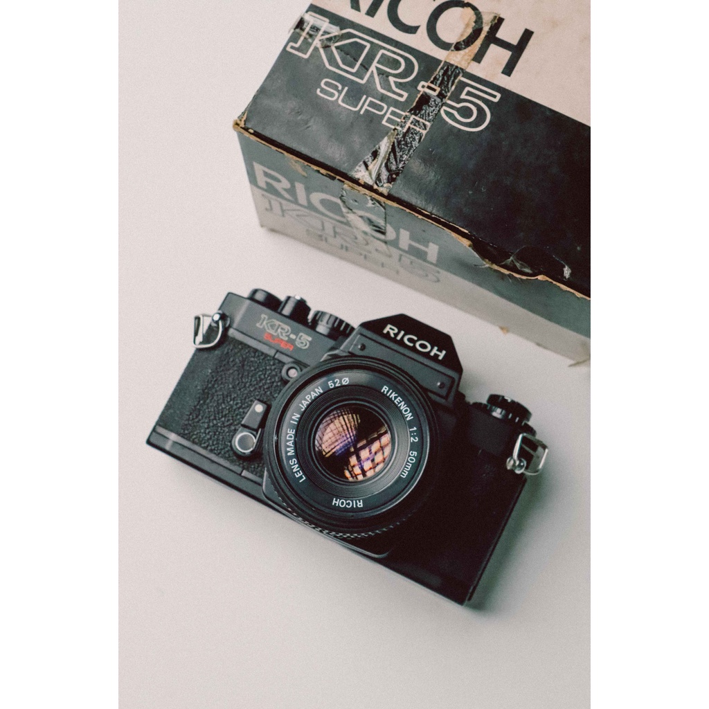 Jual Kamera Analog Ricoh KR5 Super kit 50mm f2 Lengkap Dus Mulus Normal ! Shopee Indonesia