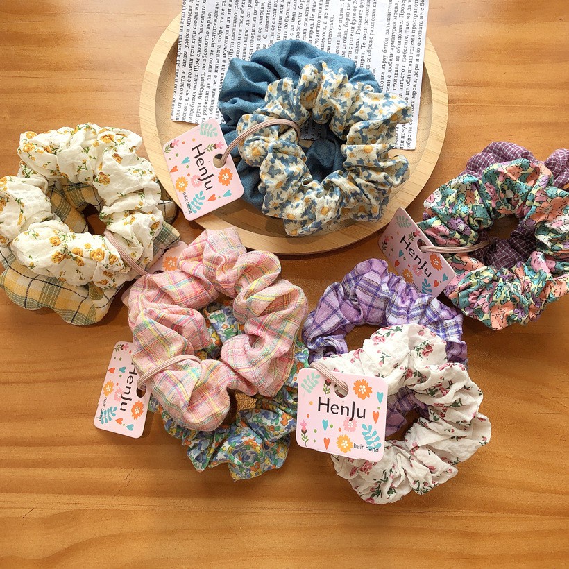SCRUNCHIE - IKAT main image 0
