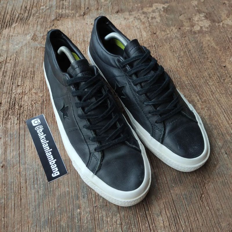 Jual CONVERSE ONE STAR LEATHER BLACK WHITE Shopee Indonesia