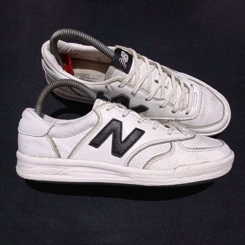 New balance best sale crt300 white